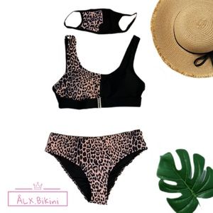 Cute new summer 2020 bikini with matching mask